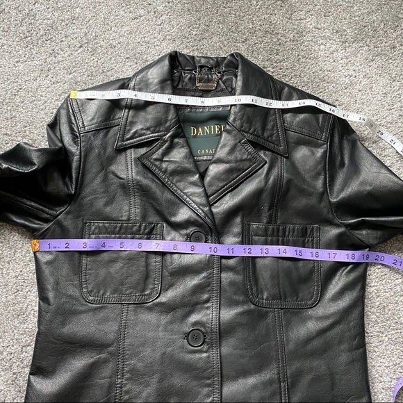 Danier Leather Black Button closure Women's Jacket - Picture 11 of 14